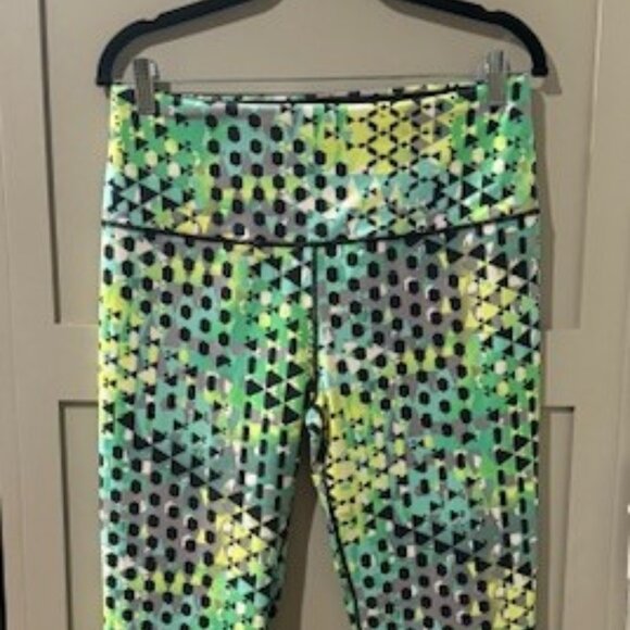 VICTORIA'S SECRET Sport Knockout Leggings - Picture 3 of 10